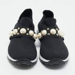 مملوكة مسبقًا Jimmy Choo Verona Size 41 Black Knit Fabric Faux Pearl Studded Slip On Sneakers