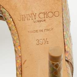 مملوكة مسبقًا صندل جيمي تشو جلد نقشة الثعبان ذهبي ميتاليك مزخرف كريستال بحزام للكاحل مقاس 36