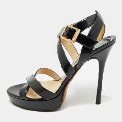 مملوكة مسبقًا Jimmy Choo Louise Size 39 Black Patent Leather Ankle Strap Sandals