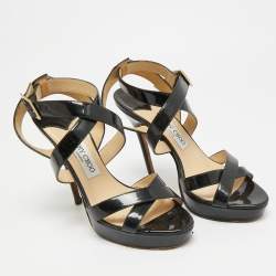 مملوكة مسبقًا Jimmy Choo Louise Size 39 Black Patent Leather Ankle Strap Sandals