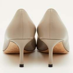 مملوكة مسبقًا Jimmy Choo Romy Size 36 Light Grey Leather Pointed Toe Pumps