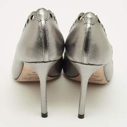 مملوكة مسبقًا حذاء كعب عالي جيمي تشو رومي جلد رمادي فاتح مدبب مقاس 36