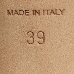 Pre Owned صندل جيمي تشو بحزام للكاحل جلد لامع ذهبي مقاس 39