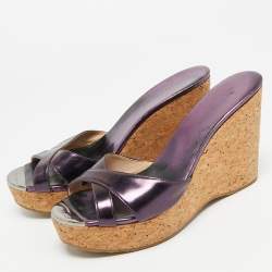 مملوكة مسبقًا صندل جيمي تشو منصة فلين جلد لامع بنفسجي عطر مقاس 41