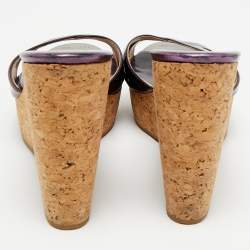 مملوكة مسبقًا صندل جيمي تشو منصة فلين جلد لامع بنفسجي عطر مقاس 41