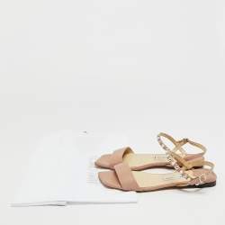 مملوكة مسبقًا صندل جيمي تشو عادرا جلد بيج بحزام للكاحل مسطح مقاس 39 