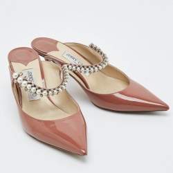 مملوكة مسبقًا Jimmy Choo Bing 65 Size 38 Brown Patent Leather Crystal Embellished Mules
