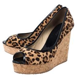 مملوكة مسبقًا حذاء كعب عالي جيمي تشو بابينا كعب روكي فليني شعر حصان مطبوع نقشة الفهد و حواف جلد لامع مقاس 39.5