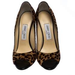 مملوكة مسبقًا Jimmy Choo Leopard Print Pony Hair Peep Toe Wedges Size 38
