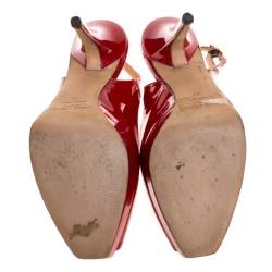 مملوكة مسبقًا صندل جيمي تشو كلو جلد أحمر لامع مقدمة مفتوحة وفتحة كعب مقاس 37