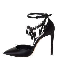 مملوكة مسبقًا حذاء كعب عالي جيمي تشو "فيكتوريا" مزخرف لؤلؤ أسود ساتان أسود مقاس 39