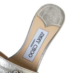 مملوكة مسبقًا Jimmy Choo Silver Leather Granger Buckle Embellished Slide Sandals Size 36