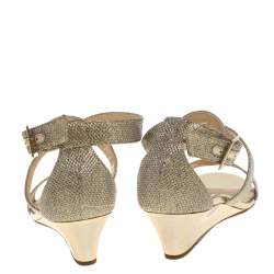 مملوكة مسبقًا صندل جيمى تشو مقدمة مفتوحة سيور متقاطعة كيرا قماش غليتر ذهبى ميتالك مقاس 37.5