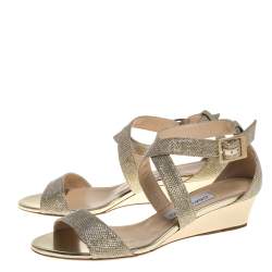 مملوكة مسبقًا صندل جيمى تشو مقدمة مفتوحة سيور متقاطعة كيرا قماش غليتر ذهبى ميتالك مقاس 37.5