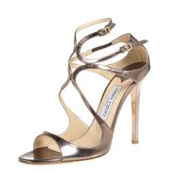 مملوكة مسبقًا Jimmy Choo Metallic Brown Patent Leather Lang Sandals Size 38.5