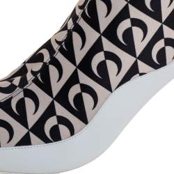 مملوكة مسبقًا Jimmy Choo White/Black Leather And Stretch Fabric Knee High Boots Size 37