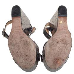 Pre Owned صندل جيمي تشو سيور متعاكسة كعب روكي جلد فضي ميتاليك مقاس 36.5