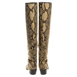 Pre Owned حذاء بوت جيمي تشو بيكا جلد نقشة الثعبان أصفر/أسود فوق الركبة مقاس 38