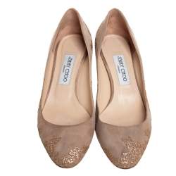 مملوكة مسبقًا حذاء كعب عالي جيمي تشو ايسمي غليتر و سويدي بيج مقاس 39.5