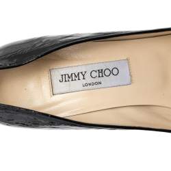 مملوكة مسبقًا حذاء كعب عالي جيمي تشو اود جلد أسود منقوش لامع بمقدمة مدببة مقاس 39