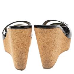 مملوكة مسبقًا صندل جيمي تشو كعب روكي فيلين برفيوم جلد لامع أسود مقاس 39