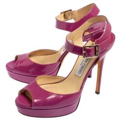 مملوكة مسبقًا صندل جيمي تشو نعل سميك سير كاحل ليندا جلد لامع أرجواني مقاس 39.5