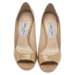 Pre Owned حذاء كعب عالي جيمي تشو جلد لامع بيج نعل سميك مقاس 39