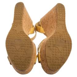 مملوكة مسبقًا Jimmy Choo Yellow Patent Leather Lucia Cross Strap Wedge Ankle-Strap Sandal Size 39