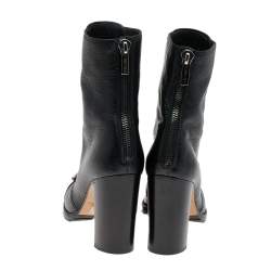 مملوكة مسبقًا بوت كاحل جيمي تشو داتشيت جلد أسود بزخارف كريستال مقاس 38.5