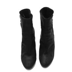 مملوكة مسبقًا Jimmy Choo Black Rugged Suede Britania Wedge Ankle Boots Size 40