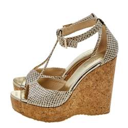 مملوكة مسبقًا صندل جيمي تشو بيلا جلد نقش ثعبان بني / بيج سير حرف تي نعل روكي مقاس 38.5