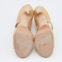 مملوكة مسبقًا صندل جيمي تشو "برايفيت" جلد بيج لامع مقاس 40.5