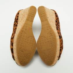 Pre Owned حذاء كعب عالي جيمي تشو بابينا شعر حصان مطبوع نقشة الفهد وحافة جلد لامع كعب روكي فليني مقاس 35