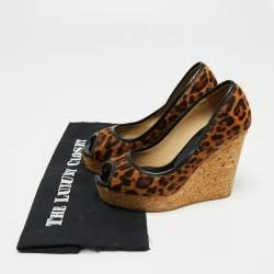 Pre Owned حذاء كعب عالي جيمي تشو بابينا شعر حصان مطبوع نقشة الفهد وحافة جلد لامع كعب روكي فليني مقاس 35