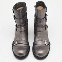 مملوكة مسبقًا حذاء بوت للكاحل جيمي تشو داوسون جلد رصاصي منقوش بإبزيم مزين مقاس 39