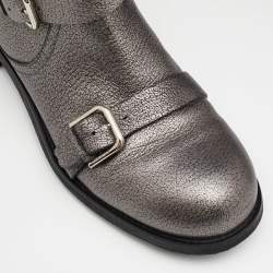 مملوكة مسبقًا حذاء بوت للكاحل جيمي تشو داوسون جلد رصاصي منقوش بإبزيم مزين مقاس 39