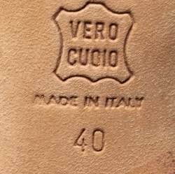 مملوكة مسبقًا صندل جيمي تشو جلد لامع وسويدي بنفسجي دورساي مقاس 40