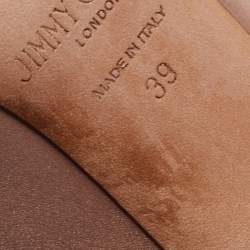 مملوكة مسبقًا حذاء كعب عالي جيمي تشو ساتان وردي فاتح مزين إبزيم مزخرف كريستال مقاس 39