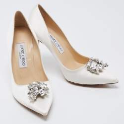 Pre Owned Jimmy Choo White Satin Manda Crystal Embellished Pointed Toe Pumps Size 37.5
