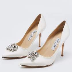 Pre Owned Jimmy Choo White Satin Manda Crystal Embellished Pointed Toe Pumps Size 37.5