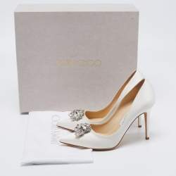 Pre Owned Jimmy Choo White Satin Manda Crystal Embellished Pointed Toe Pumps Size 37.5