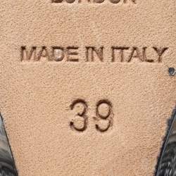 مملوكة مسبقًا Jimmy Choo Silver Glitter Crisscross Wedge Sandals Size 39