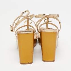 مملوكة مسبقًا Jimmy Choo Gold Leather JC Emblem Wedge Sandals Size 39