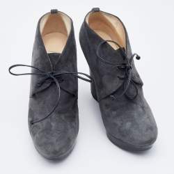 مملوكة مسبقًا Jimmy Choo Grey Suede Baxter Wedge Lace Up Booties Size 37.5