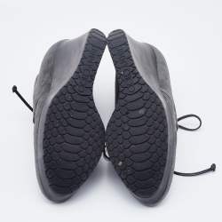 مملوكة مسبقًا Jimmy Choo Grey Suede Baxter Wedge Lace Up Booties Size 37.5