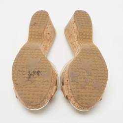 مملوكة مسبقًا Jimmy Choo Beige Patent Leather Prima Slide Sandals Size 39