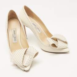 Pre Owned Jimmy Choo Cream Leather Studded Bow Tegan Pumps Size 38