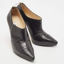 مملوكة مسبقًا Jimmy Choo Black Python Leather Peep-Toe Ankle Booties Size 38.5