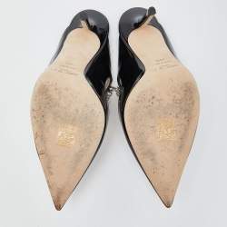 مملوكة مسبقًا صندل سلايد جيمي تشو بينغ جلد أسود لامع بزخارف كريستال ومقدمة مدببة مقاس 38