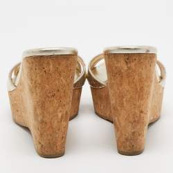 مملوكة مسبقًا Jimmy Choo Gold Textured Leather Perfume Wedge Slide Sandals Size 37